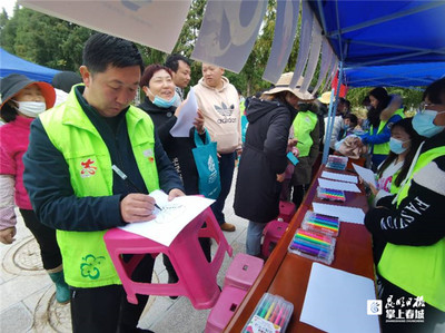 綠色新風尚 昆明市環境保護志愿服務活動進社區，環保咨詢暖人心